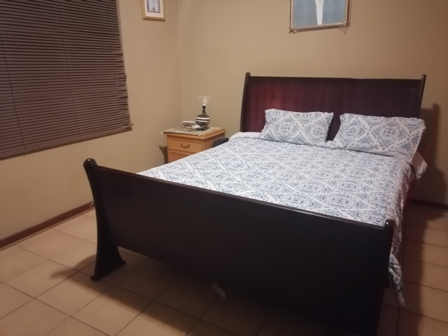 2 Bedroom Property for Sale in Potchefstroom North West